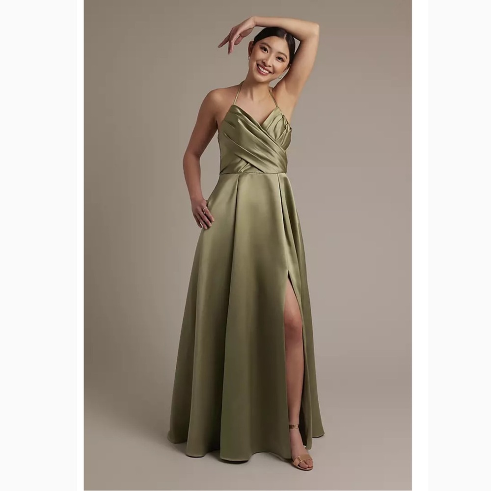 David’s Bridal Satin Crisscross Bodice Ball Gown Dress EUC